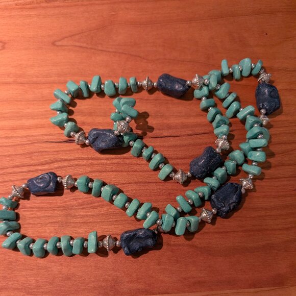Turquoise chunky necklace 43" in length - Picture 3 of 8